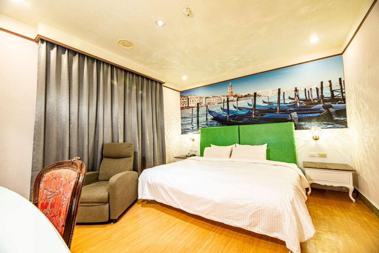 Wenpin Hotel - Pier 2 Kaohsiung Exterior foto